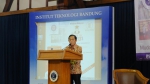 studium-generale-smart-media-can-educate-the-public