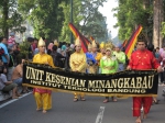 parade-ukm-itb-semarakkan-dago-car-free-day