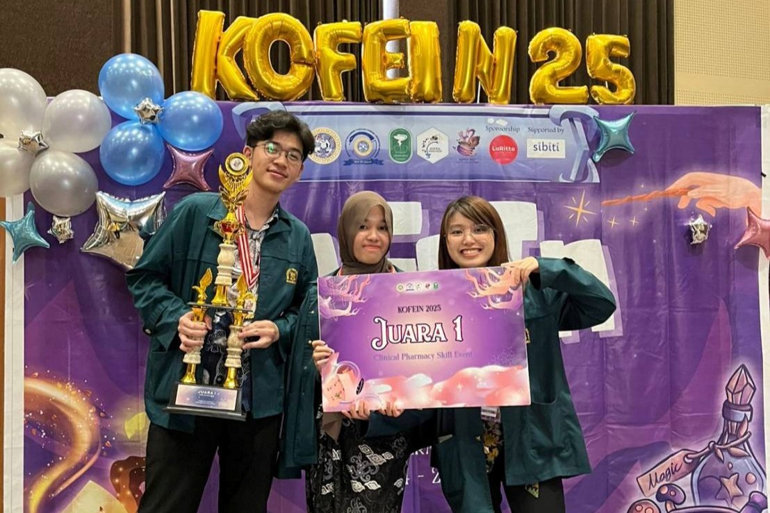 tim-itb-juara-kofein-2025-bukti-kepiawaian-dalam-kefarmasian-kanker