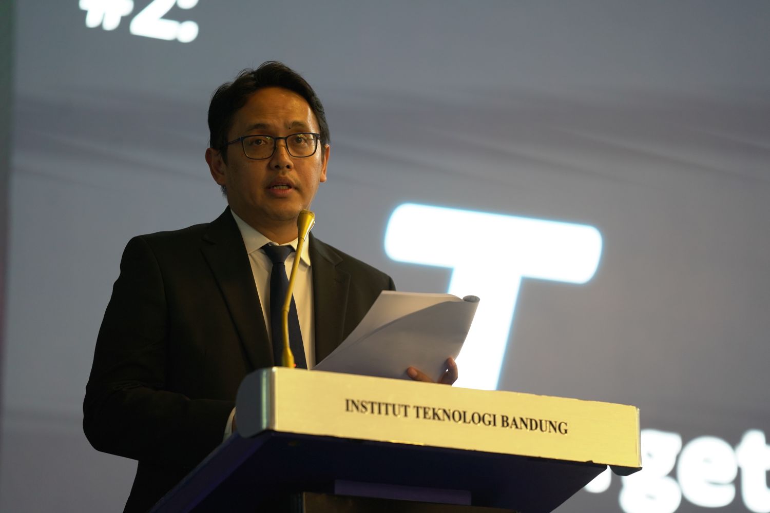 scientific-oration-by-dr-m-fauzan-adziman-the-key-role-of-universities-in-building-a-downstream-ecosystem