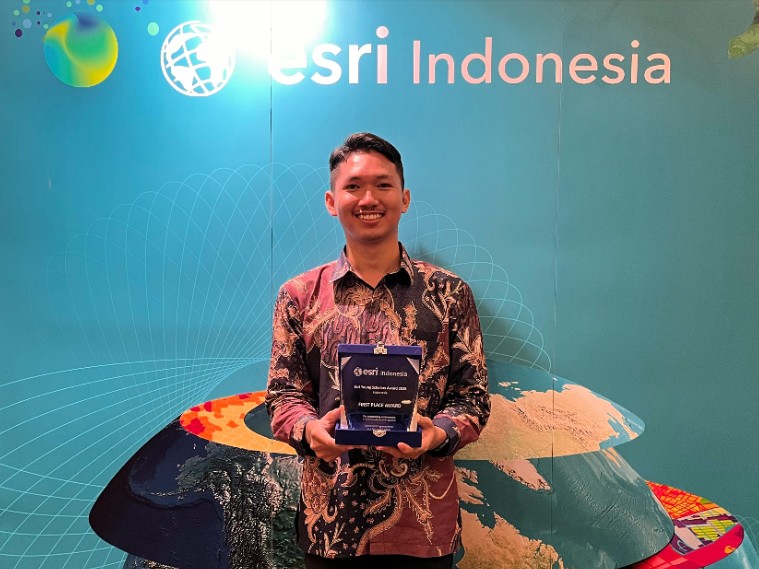 dari-kawasan-rebana-ke-san-diego-perjalanan-m-anas-ardiansyah-pada-esri-young-scholar-award-2025
