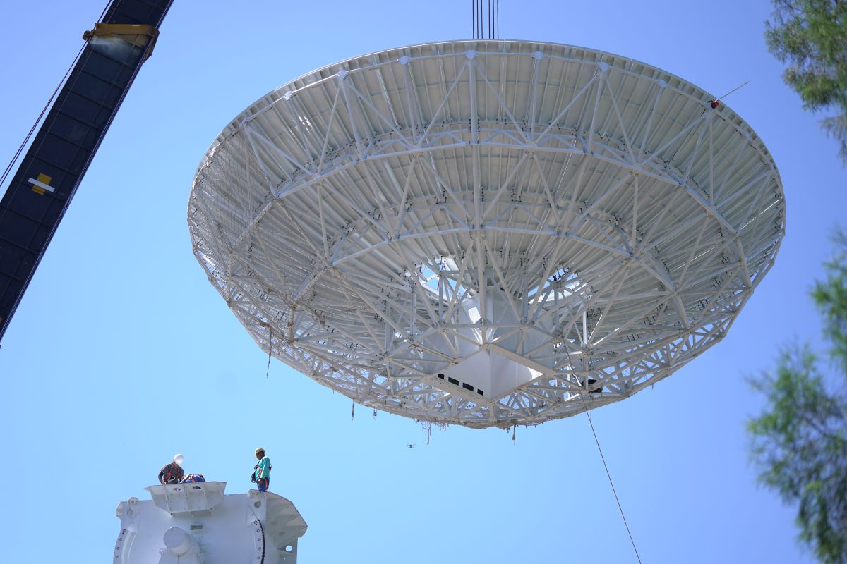 85-ton-vgos-telescope-antenna-installed-at-bosscha-a-milestone-in-indonesias-astronomical-and-geodetic-research-on-the-global-stage