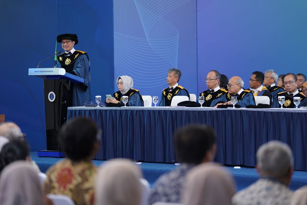 scientific-oration-by-prof-ramadhani-eka-putra-discusses-misunderstood-insect-allies