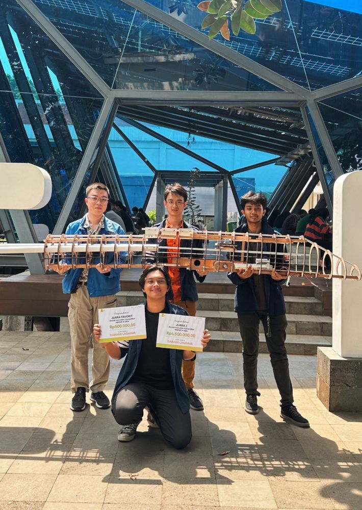 terobosan-teknologi-uav-untuk-pemadam-kebakaran-tim-mahasiswa-itb-daraka-laghava-juara-1-aircraft-innovation-di-mmene-ui-2024
