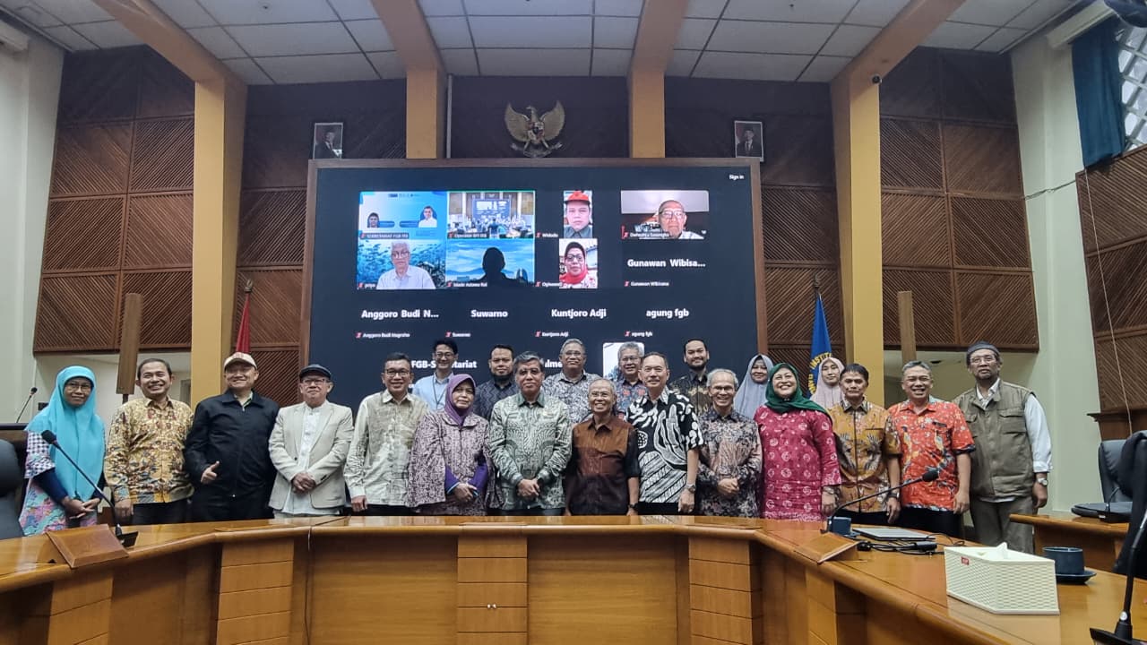forum-guru-besar-itb-bahas-arah-ketenagakerjaan-indonesia-ke-depan-bersama-menteri-kemnaker