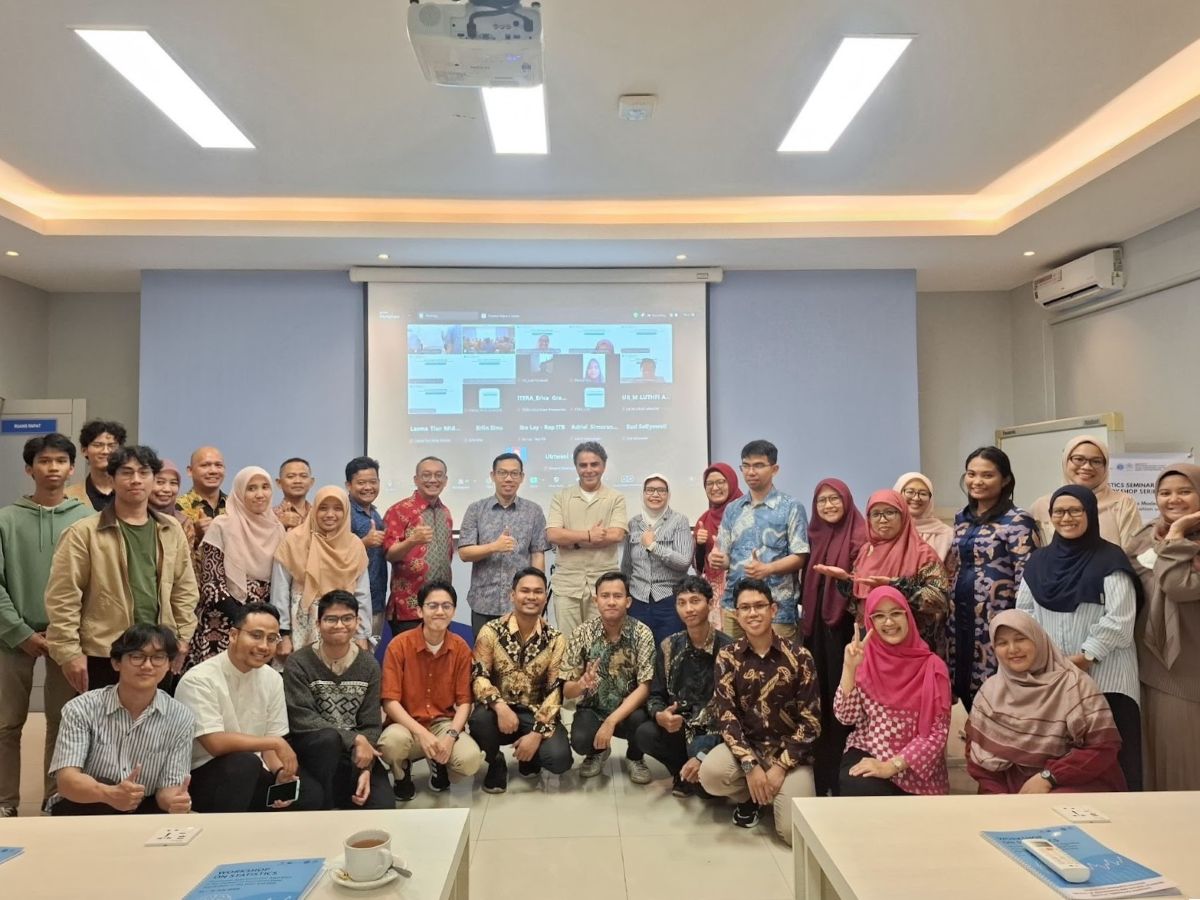 pakar-statistik-global-bahas-model-blok-stokastik-dan-aplikasinya-di-seminar-kelompok-keahlian-statistika-itb