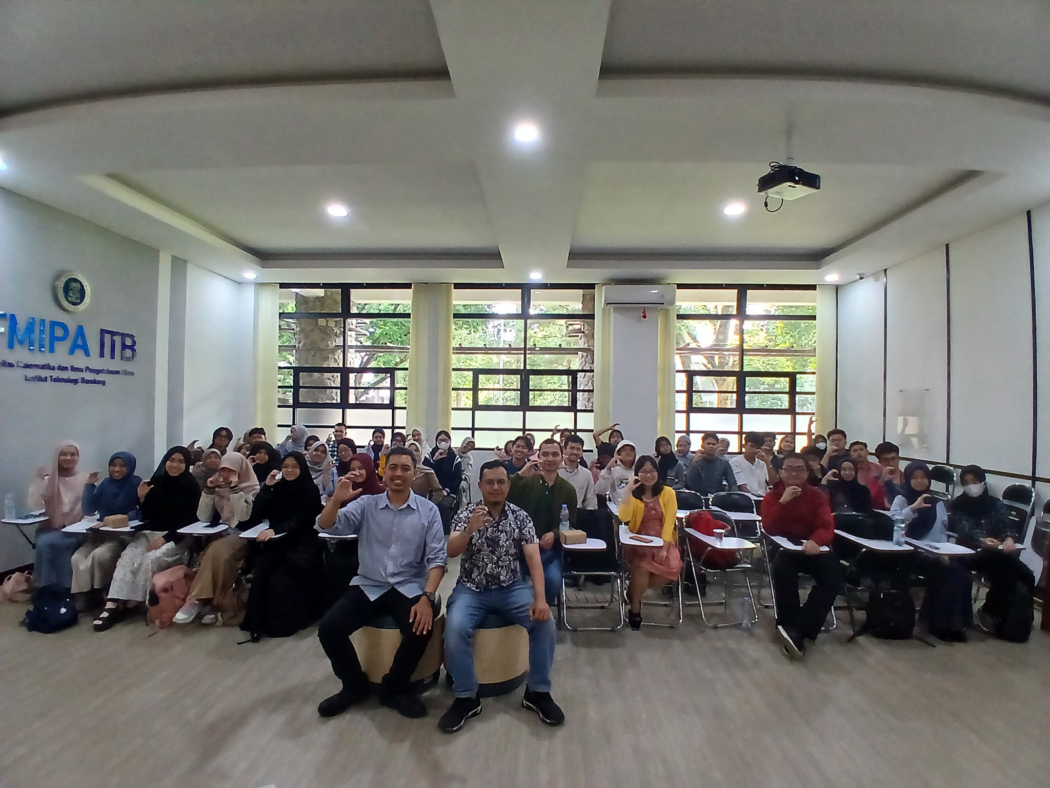 persiapkan-lulusan-unggul-prodi-kimia-itb-adakan-awareness-training-isoiec-170252017
