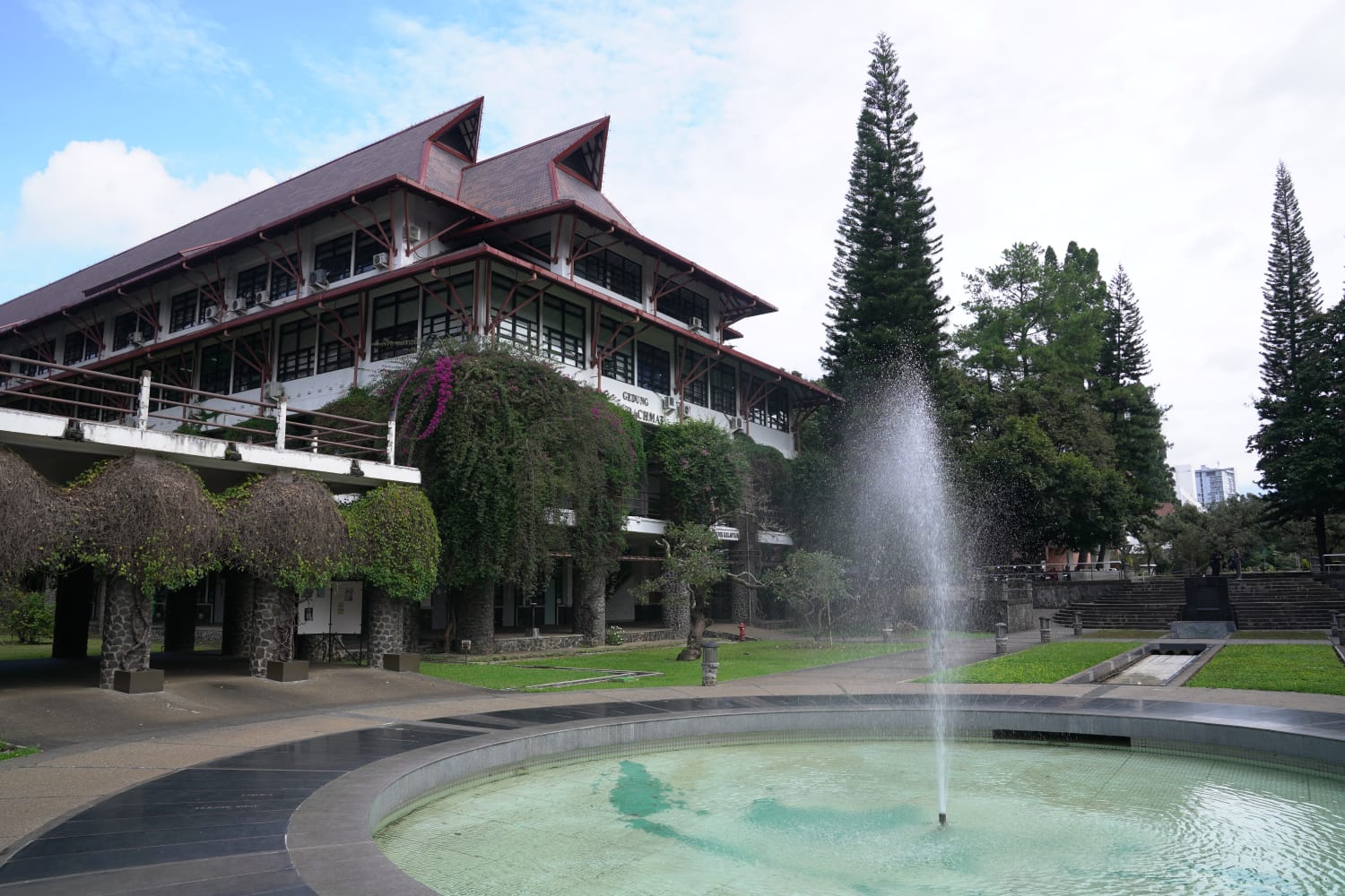 itb-terima-1911-calon-mahasiswa-baru-dari-jalur-snbp-2025