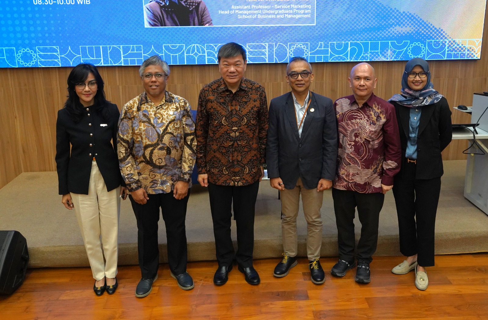 singapore-ambassador-shares-insights-on-global-talent