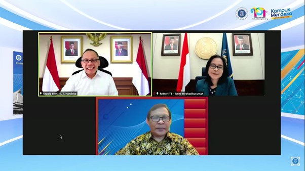 webinar-itb-ahli-beri-arahan-dan-konsepsi-transformasi-digital-indonesia