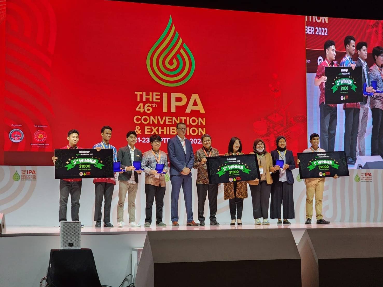 kembangkan-smart-camera-surveillance-system-mahasiswa-itb-raih-juara-2-schlumberger-agora-hackathon-2022