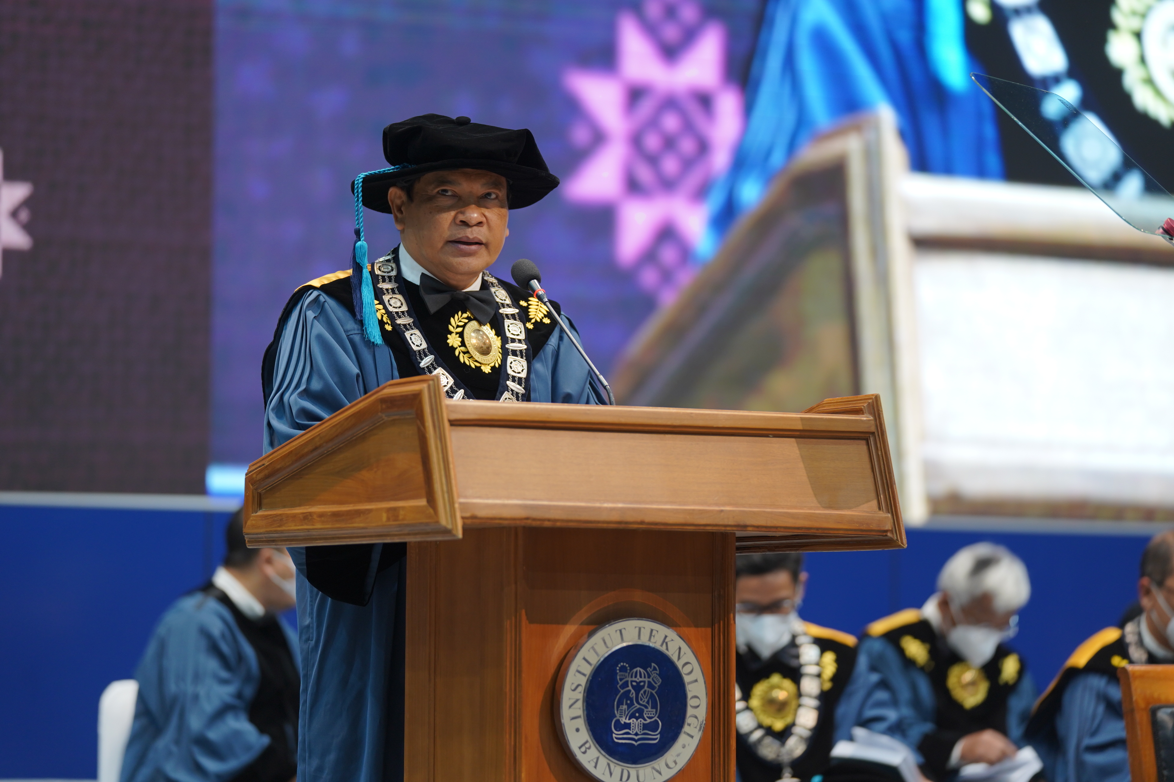 itb-graduates-2688-students-at-the-2022-itb-october-graduation-ceremony