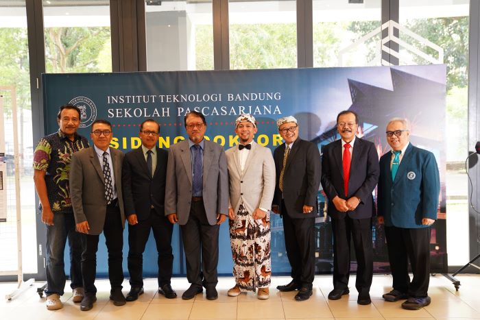 cakrabuana-cart-rod-sebagai-simbol-perjuangan-dan-pluralitas-kultural