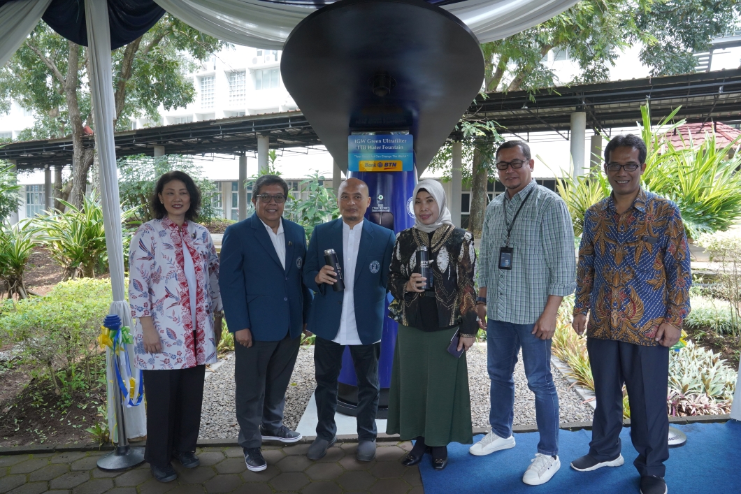bekerja-sama-dengan-bank-btn-itb-resmikan-water-refill-station-di-itb-kampus-jatinangor-untuk-dukung-program-green-campus