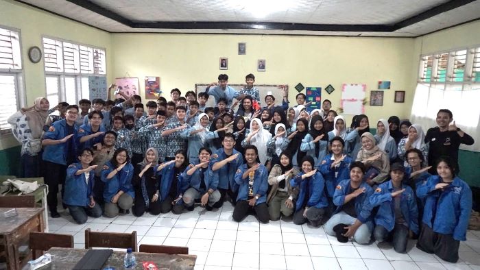 membangun-inspirasi-dari-desa-kolaborasi-kmpn-itb-dan-muda-bermula-di-mts-al-musdariyah-1-cileunyi