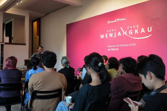 kunjungan-himpunan-vasa-ke-tur-pameran-dan-mini-lecture-seni-yang-menjangkau-membuka-wawasan-seni