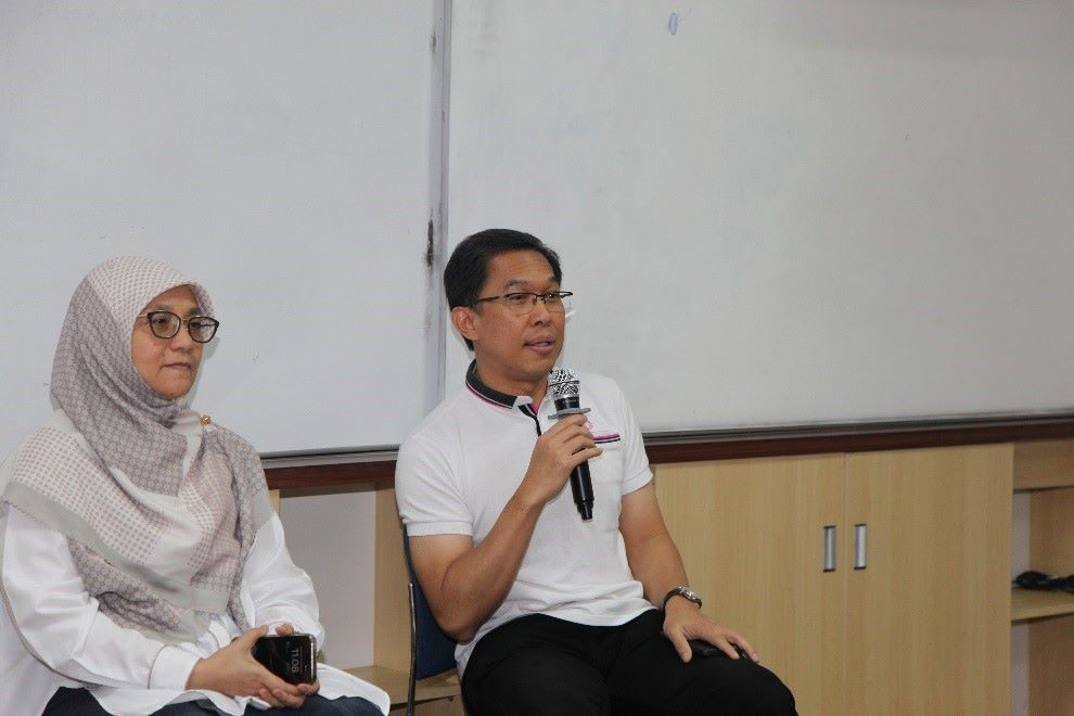 reuni-matematika-itb-angkatan-1989-kenalkan-mahasiswa-tentang-dunia-kerja-di-sektor-perbankan-dan-asuransi
