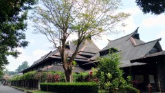 itb-berikan-bantuan-untuk-masyarakat-dan-mahasiswa-korban-bencana-alam-palu-dan-sekitarnya